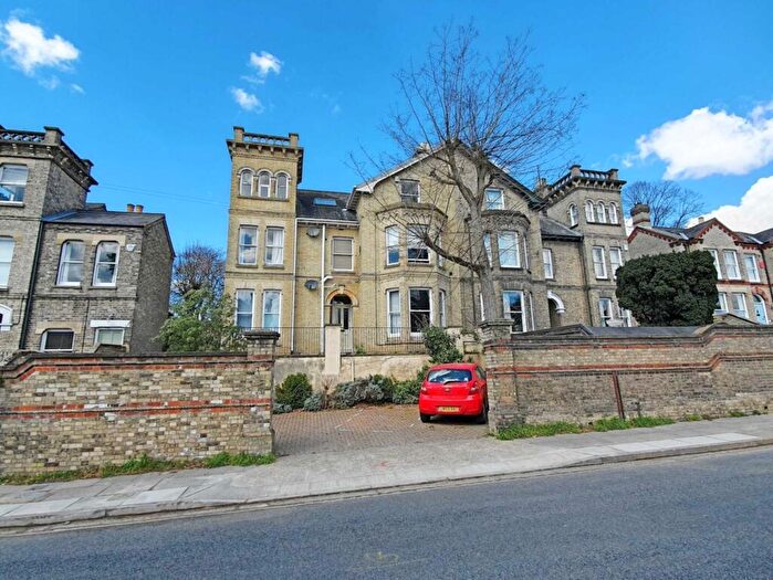 1 Bedroom Apartment To Rent In Tuddenham Road, Ipswich, IP4