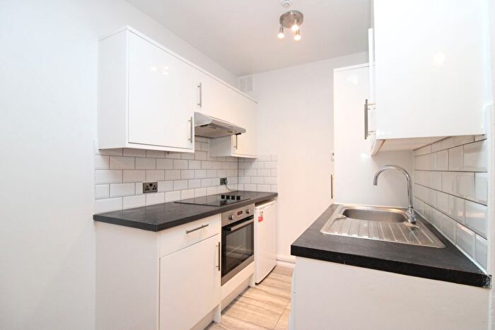 Studio To Rent In St. Aubyns, Hove, BN3