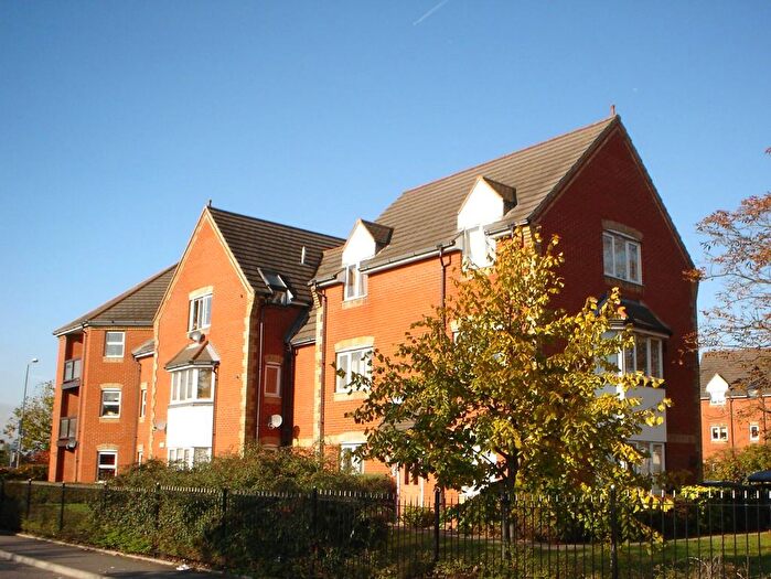 2 Bedroom Flat To Rent In Campion Close, Rush Green, RM7