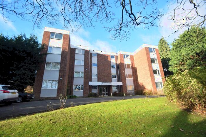 2 Bedroom Apartment To Rent In New Bedford Road, Luton, Bedfordshire, LU3