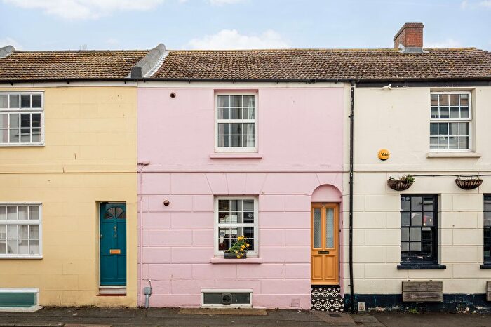 2 Bedroom Terraced House For Sale In Foundry Street, Brighton, BN1