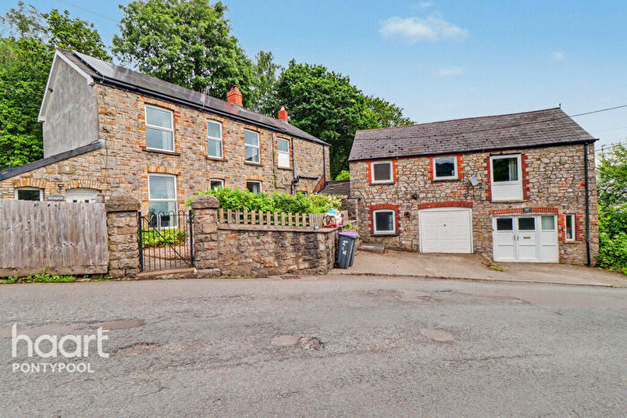 3 Bedroom Detached House For Sale In Pentrepiod Road, Pontypool, NP4
