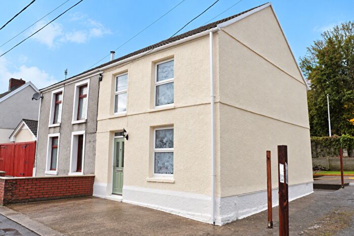 3 Bedroom Semi Detached House To Rent In Orchard Street, Pontardawe, SA8