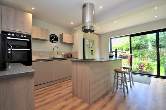 4 Bedroom Detached House To Rent In Sandon Close, Esher, KT10
