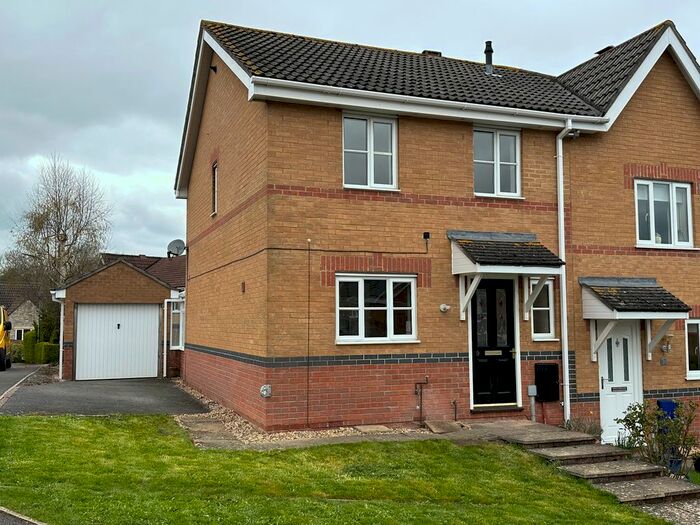 3 Bedroom Semi-Detached House To Rent In Strawberry Hill, Street, BA16