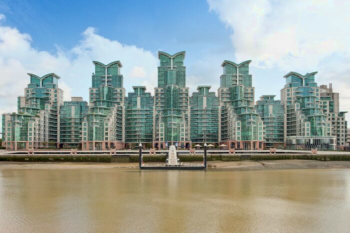 3 Bedroom Flat To Rent In Drake House, St. George Wharf, London, SW8