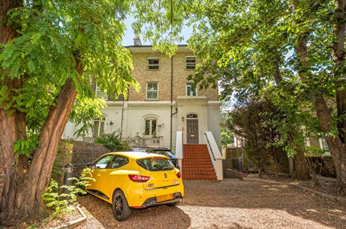 3 Bedroom Apartment For Sale In St. Mary's Road, London, SE15