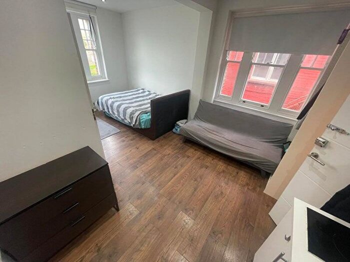 Studio To Rent In Chicksand Street, London, E1