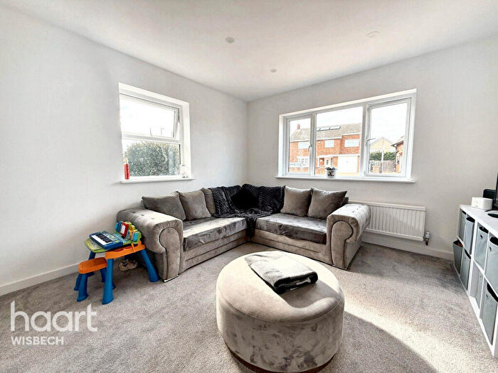 2 Bedroom Detached Bungalow For Sale In Money Bank, Wisbech, PE13