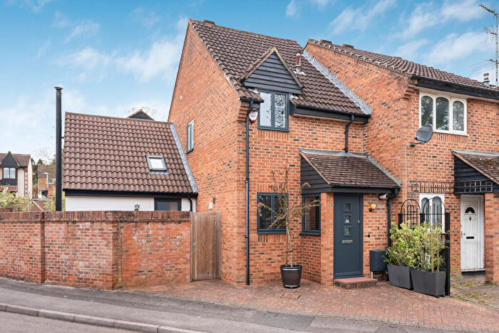 2 Bedroom Terraced House For Sale In Merling Croft, Northchurch, Berkhamsted, HP4