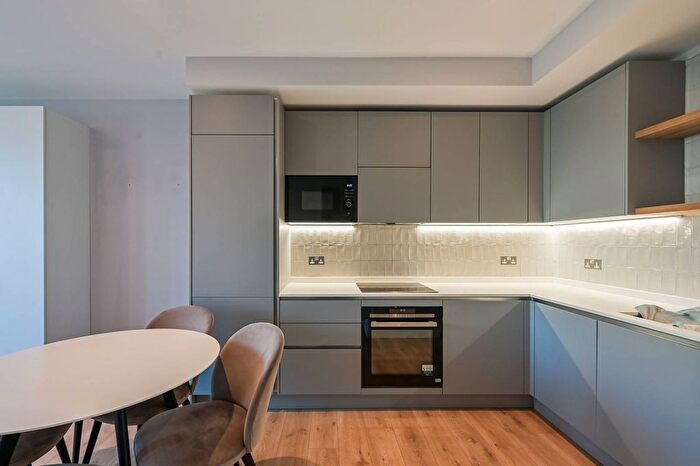 1 Bedroom Flat To Rent In Hightail Point, East Village, Stratford, London, E20