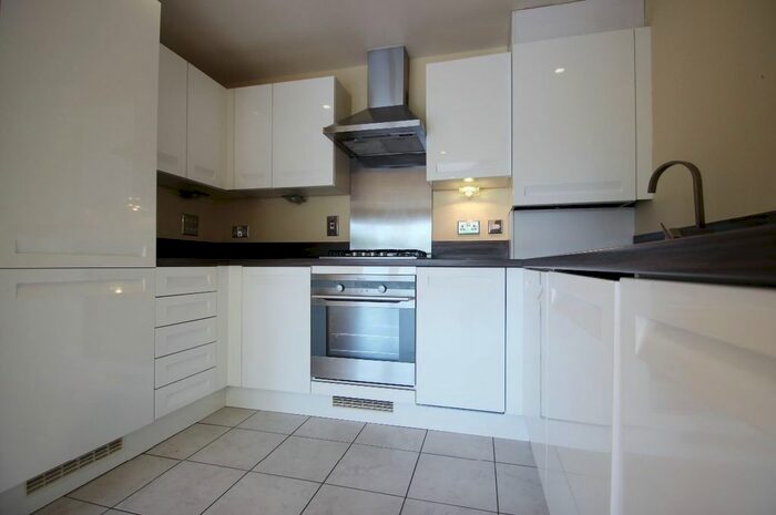 2 Bedroom Flat To Rent In Homefield Place, Croydon, CR0
