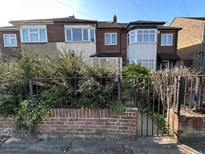 6 Bedroom Terraced House For Sale In Hornchurch Road, Hornchurch, Essex, RM12