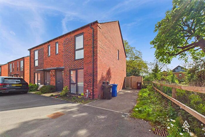 3 Bedroom Semi Detached House For Sale In Fresian Way, Uttoxeter, Staffordshire, ST14