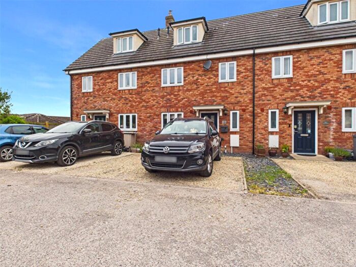 3 Bedroom Terraced House For Sale In Elm Road, Stonehouse, Gloucestershire, GL10