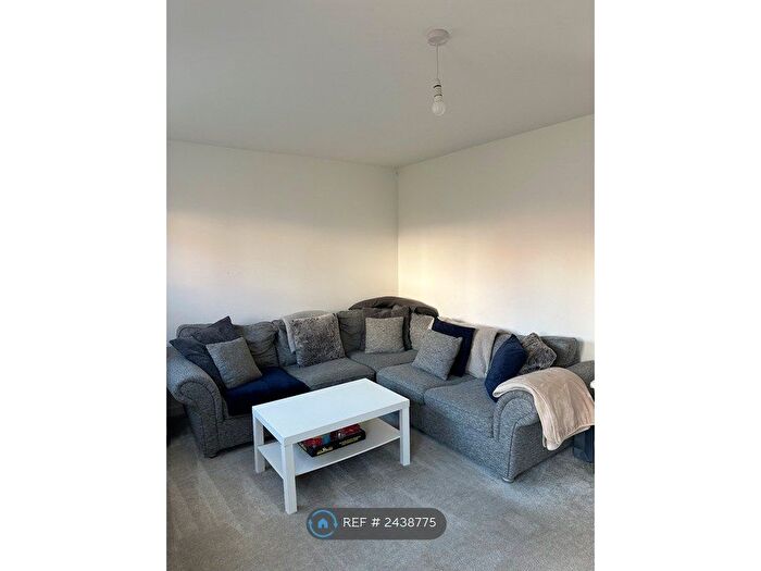 4 Bedroom Semi Detached House To Rent In Baylis Gardens, Bristol, BS34