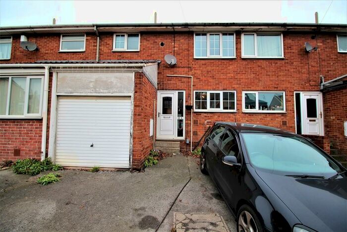 3 Bedroom Town House To Rent In Station Street, Swinton, S64