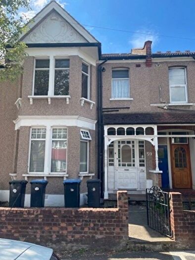 1 Bedroom Terraced House To Rent In Windsor Road, London, N13