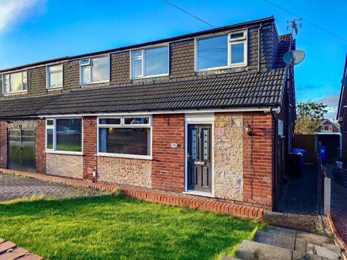 4 Bedroom Semi Detached House For Sale In Foxholes Road, Hyde, Greater Manchester, SK14