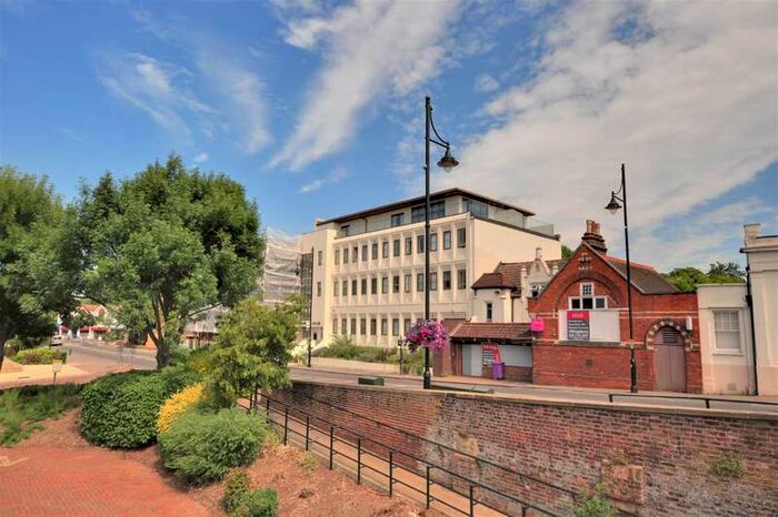 2 Bedroom Apartment To Rent In Provident House, Bridge Street, Staines-upon-thames, Surrey, TW18