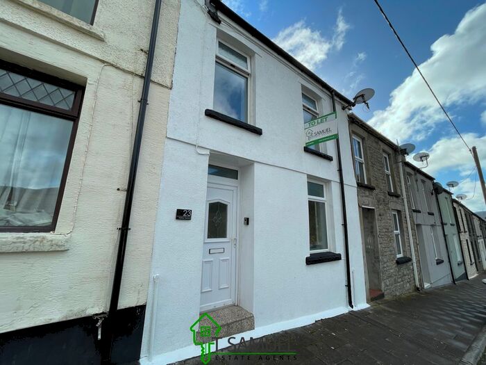 3 Bedroom Terraced House To Rent In Halifax Terrace, Treherbert, Treorchy, CF42