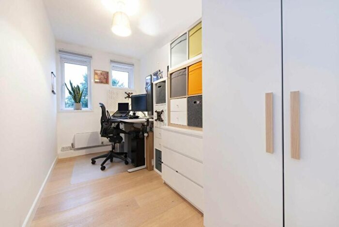 2 Bedroom Property To Rent In Rhyl Street, London, NW5