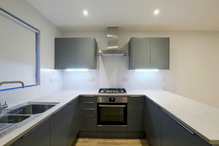 2 Bedroom Flat To Rent In Wenlock Place (), Plaistow, E13