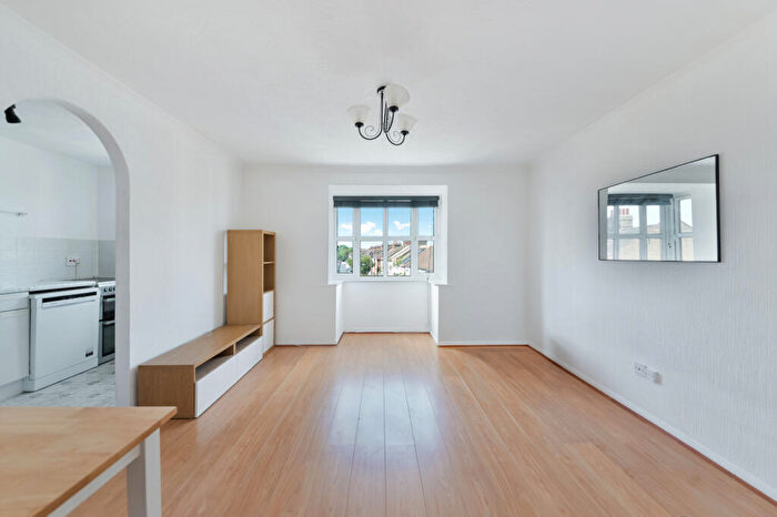 1 Bedroom Apartment To Rent In Summerhill Way, Mitcham, Surrey, CR4