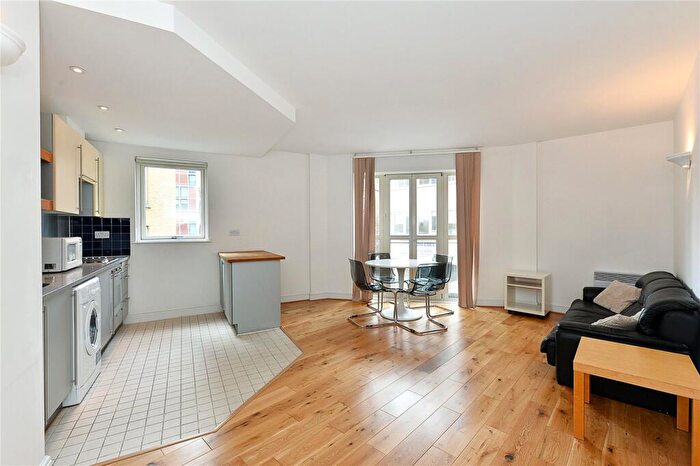 1 Bedroom Apartment To Rent In Cornell Building, Coke Street, London, E1