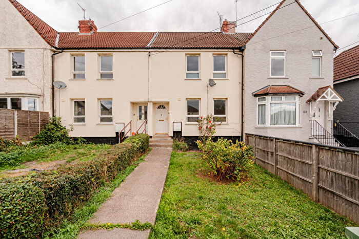 2 Bedroom Terraced House For Sale In Syston Way, Kingswood, BS15