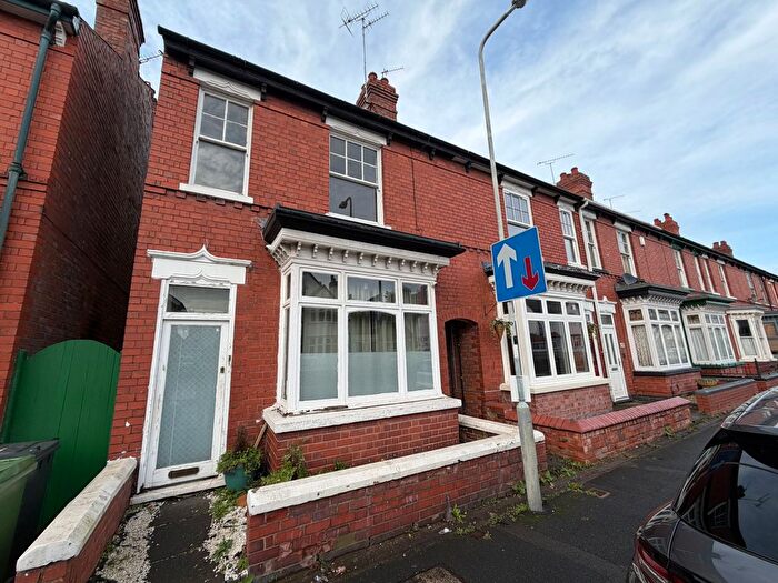 3 Bedroom End Of Terrace House To Rent In Crowther Road, Newbridge, WV6