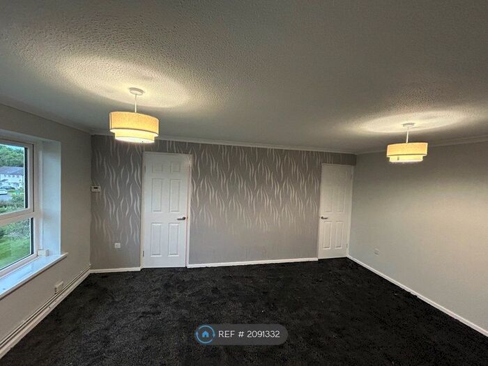 2 Bedroom Flat To Rent In Church End, Harlow, CM19