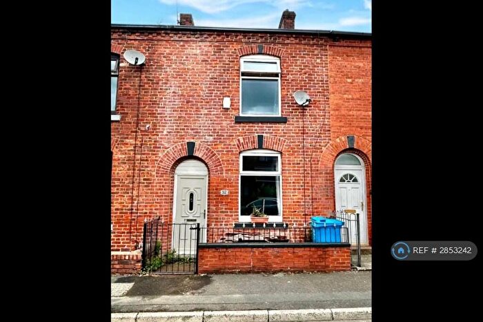 2 Bedroom Terraced House To Rent In Turf Lane, Oldham, OL9