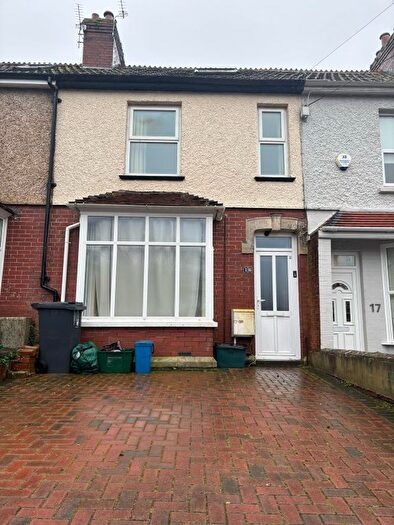 2 Bedroom Property To Rent In Alexandra Road, Axminster, EX13