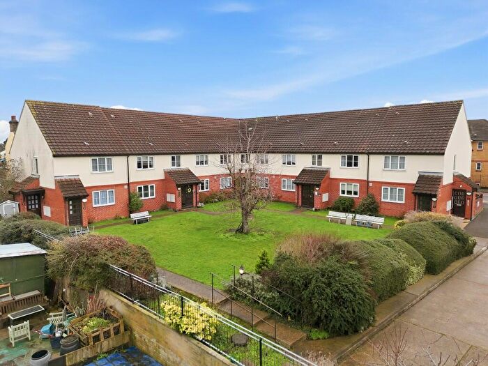 1 Bedroom Retirement Property For Sale In Kensington Court, East Thurrock Road, Grays, RM17