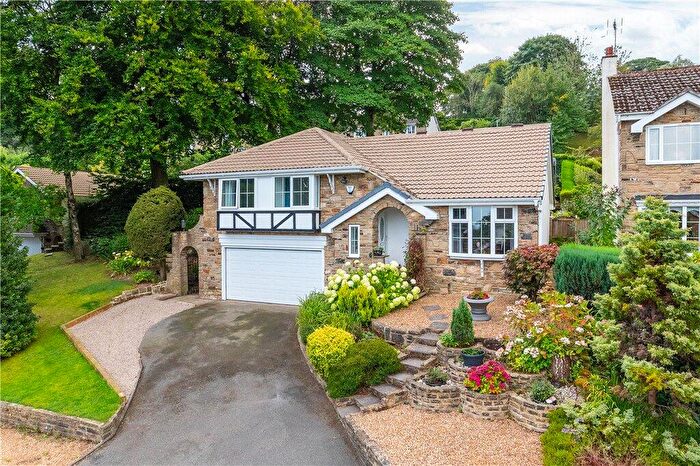 4 Bedroom Detached House For Sale In Hall Rise, Bramhope, Leeds, West Yorkshire, LS16