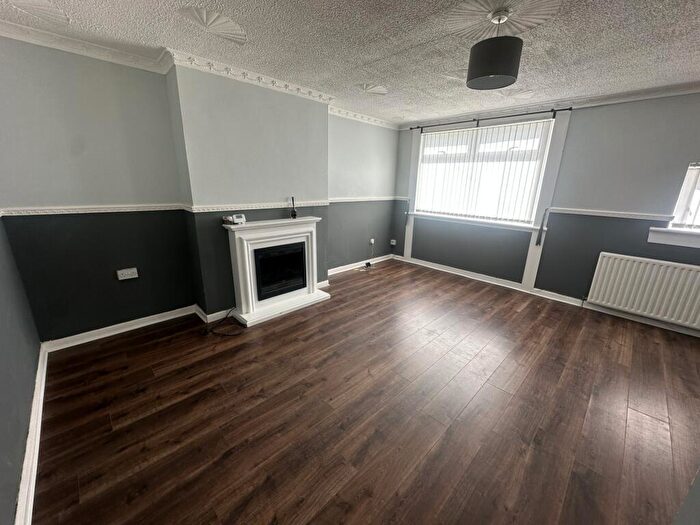 2 Bedroom Flat To Rent In St Vincent Place, Motherwell, ML1