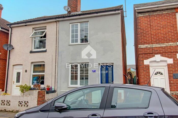3 Bedroom End Of Terrace House To Rent In Canterbury Road, Colchester, CO2