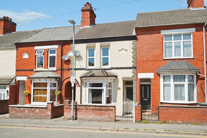 2 Bedroom Terraced House For Sale In Highfield Street, Coalville, Leicestershire, LE67