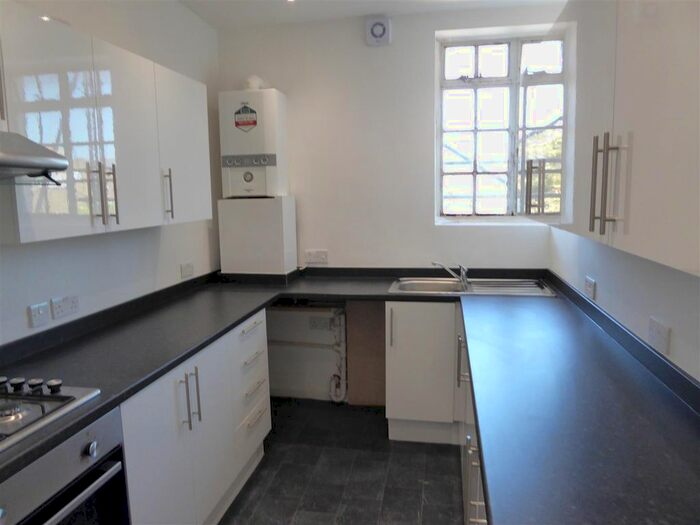3 Bedroom Flat To Rent In Chapel Place Lane, Ramsgate, CT11