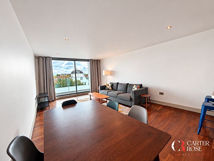 2 Bedroom Flat To Rent In Balham Hill, London, SW12