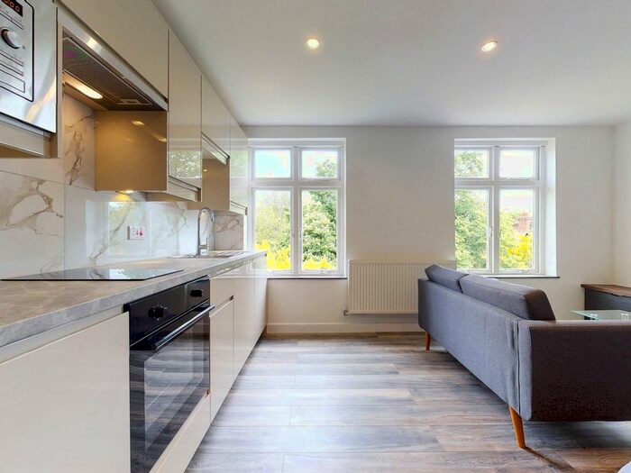 Studio To Rent In Apt, Hyde Terrace #, LS2