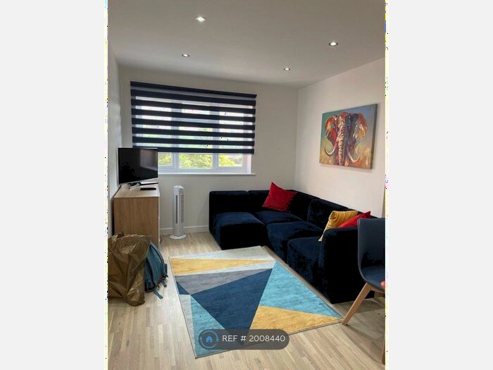 1 Bedroom Flat To Rent In Burrell Close, Edgware, HA8