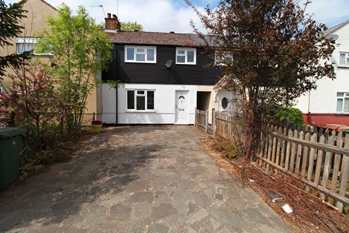 3 Bedroom Terraced House To Rent In Wolverton Road, Stanmore, HA7