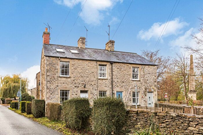 3 Bedroom End Terrace House For Sale In Mount Street, Cirencester, Gloucestershire, GL7