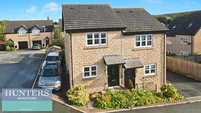 2 Bedroom Semi-Detached House For Sale In Tempest Close Denholme, Bradford, West Yorkshire, BD13