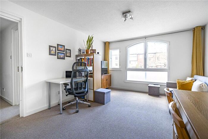 2 Bedroom Apartment To Rent In The Chilterns, Gloucester Green, Oxford, OX1