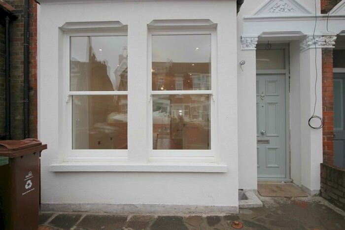 3 Bedroom Terraced House To Rent In Ainslie Wood Road, Chingford, E4