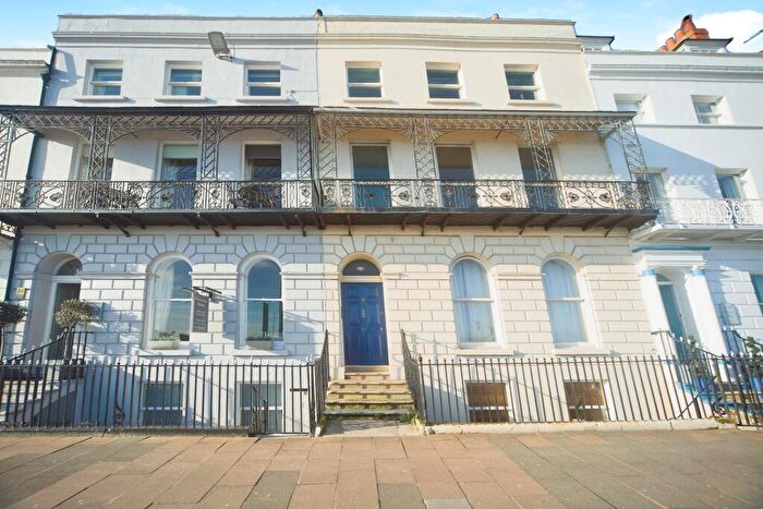 2 Bedroom Flat For Sale In The Esplanade, Weymouth, Dorset, DT4