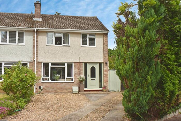 3 Bedroom Semi-Detached House For Sale In Woodlands Close, Sarisbury Green, Hampshire, SO31